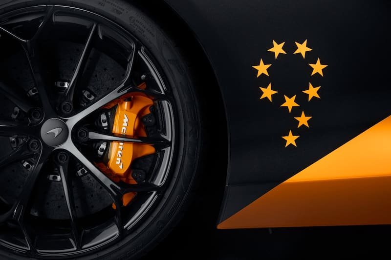 El McLaren MCL38 rinde homenaje al título de constructores en la F1