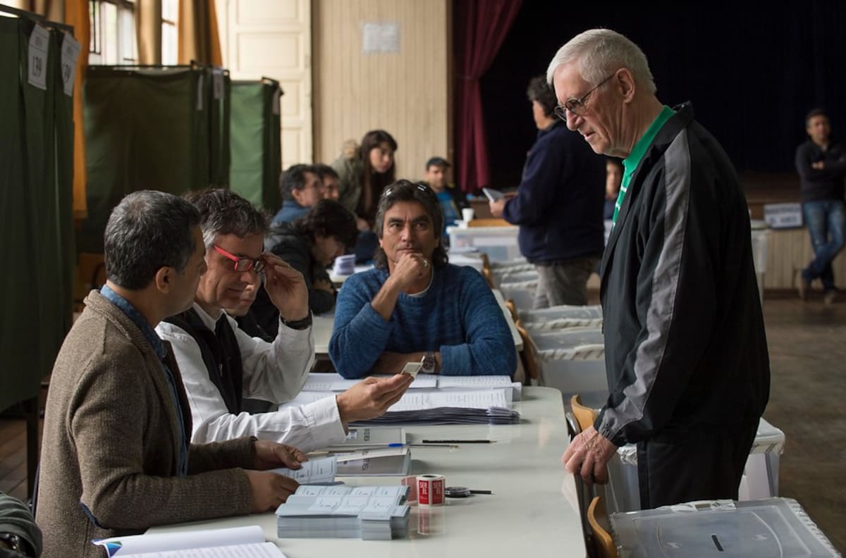 Plebiscito 2020: Vocales de mesa sólo tienen tres días para excusarse del proceso