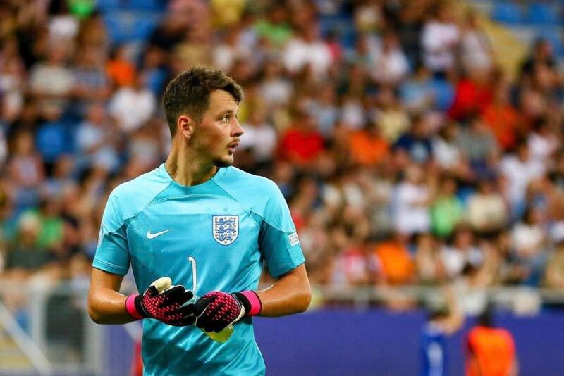 El joven arquero del Manchester City es candidato para reforzar al Burnley y competir con el chileno Lawrence Vigouroux. (Foto: @jamestrafford)