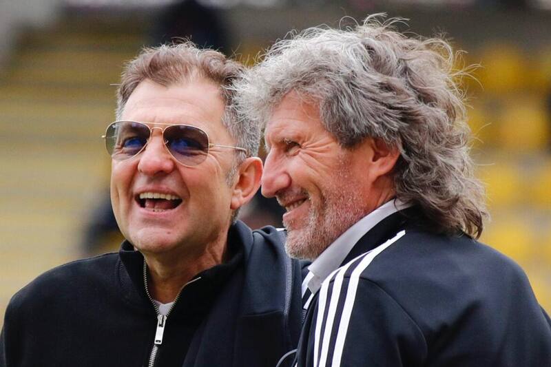 buscan al nuevo técnico de Colo Colo.