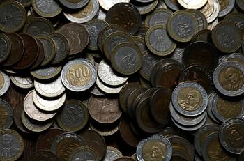 Numismática: Las raras monedas que te puedes encontrar en el vuelto y que valen hasta $350 mil