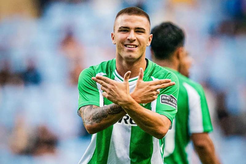 Partirá al Betis Deportivo, pero sólo para disputar el Derbi contra la filial del Sevilla. Foto: @pablogarciia_7 en Instagram.