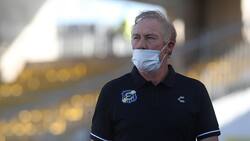 Los dos entrenadores que interesan en Everton ante la posible salida de Roberto Sensini