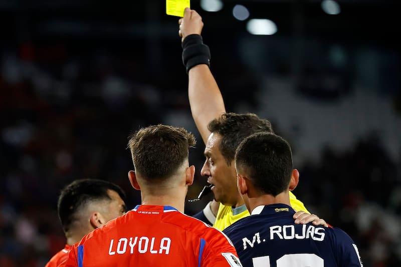 Partido entre Chile y Paraguay. Agencia Aton