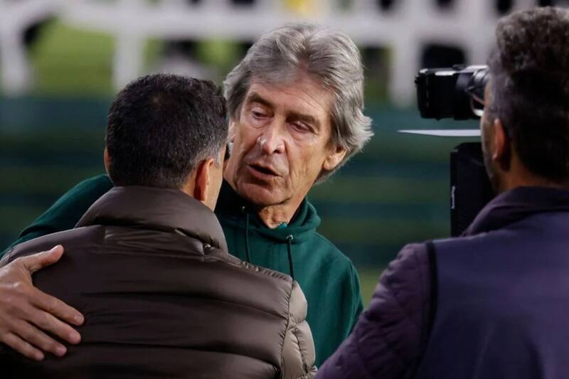 es blanco de elogios. Un connotado ex dirigido del Ingeniero, el neerlandés Ruud van Nistelrooy explicó cómo el Ingeniero lo marcó en un importante paso de su carrera.