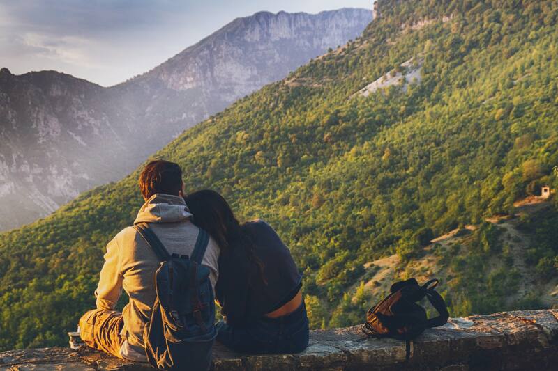 ayudó en un accidente de tránsito en Australia.