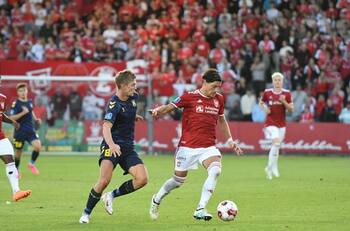 El ex Colo Colo que está peleando el descenso en Dinamarca y ahora será rival de Darío Osorio