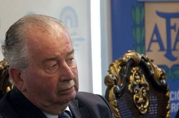 Hijo de Julio Grondona demandó a Amazon por la serie "El Presidente"