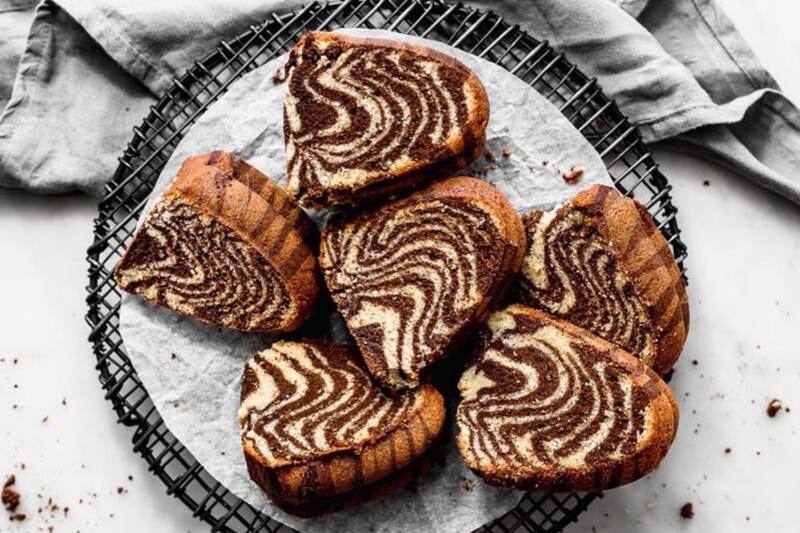 Conoce esta receta de bizcocho de vainilla con chocolate.