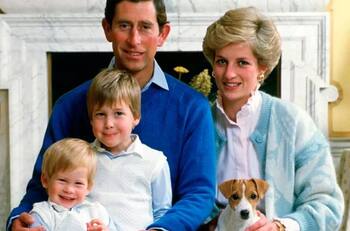 "No me abrazó": Príncipe Harry relata el momento exacto cuando el Rey Carlos III le contó que la princesa Diana había muerto