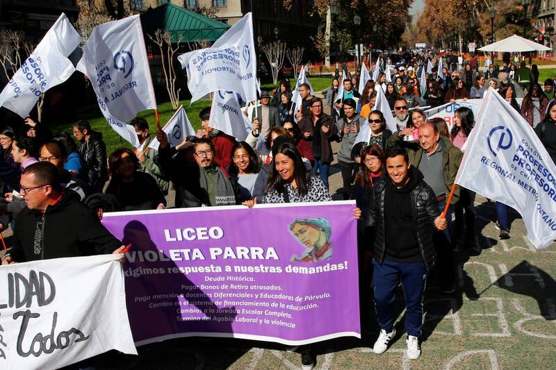 manifestó su molestia contra el ministro Nicolás Cataldo.