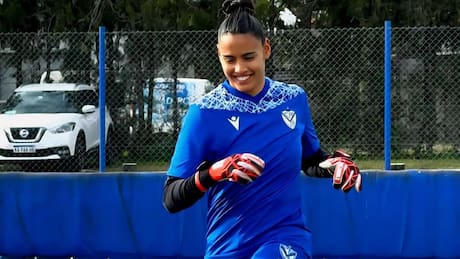Otro golpe de la súper U de Conce 2026: ahora fichó a la arquera titular de Vélez Sársfield