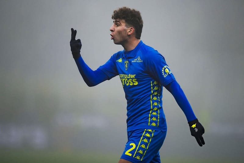 El defensa georgiano de Émpoli puede llegar al Betis