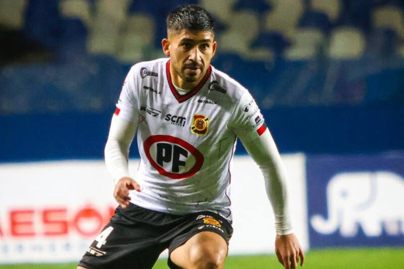 El defensor está a un paso de regresar a Cobreloa. Foto: Agencia Aton.