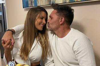 “Este soy yo”: La tierna foto de Rafael Olarra junto a sus tres hijos y Lucila Vit