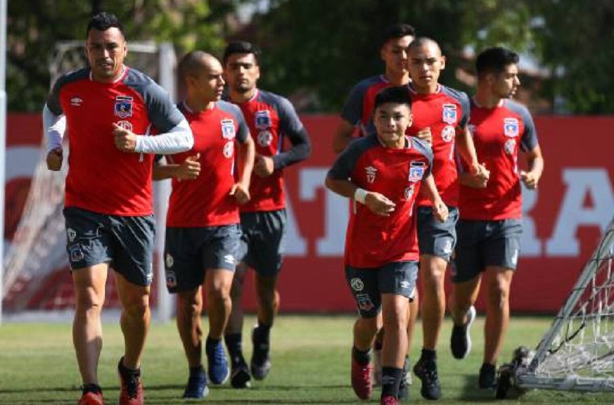 El debut de Quinteros en Colo Colo sufrió una modificación