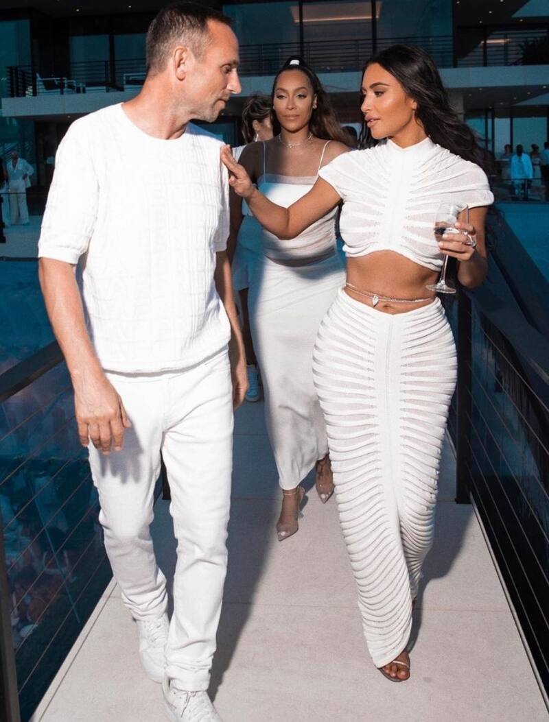 La socialité deslumbró en la fiersta de Michael Rubin en Los Hamptons.