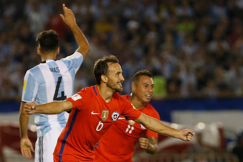 El Chapa supo brillar con la camiseta de Chile.