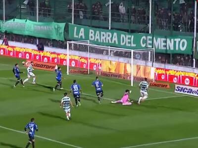 ¡Hasta lo celebró! Así fue el gol que compañero le quitó a Iván Morales en Argentina