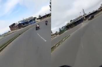 VIDEO | Captan momento exacto de fatal accidente: Hombre perdió el control de moto y luego fue impactado por vehículo