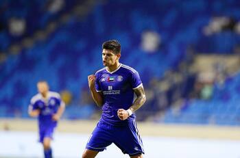 Esteban Pavez anotó su primer golazo en el Al Nasr