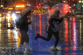 Pronostican abundantes lluvias en el sur de Chile debido a río atmosférico extremo