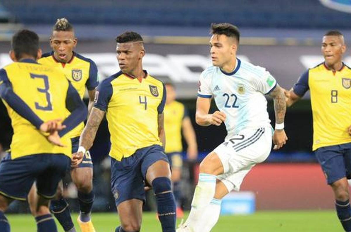 ¿Quién transmite y a qué hora juegan Ecuador vs Argentina en las Eliminatorias Sudamericanas?
