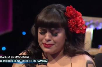 "No me hagan llorar, por favor": Javiera Flores rompió en llanto tras emotiva sorpresa que le dio "The Covers 2"