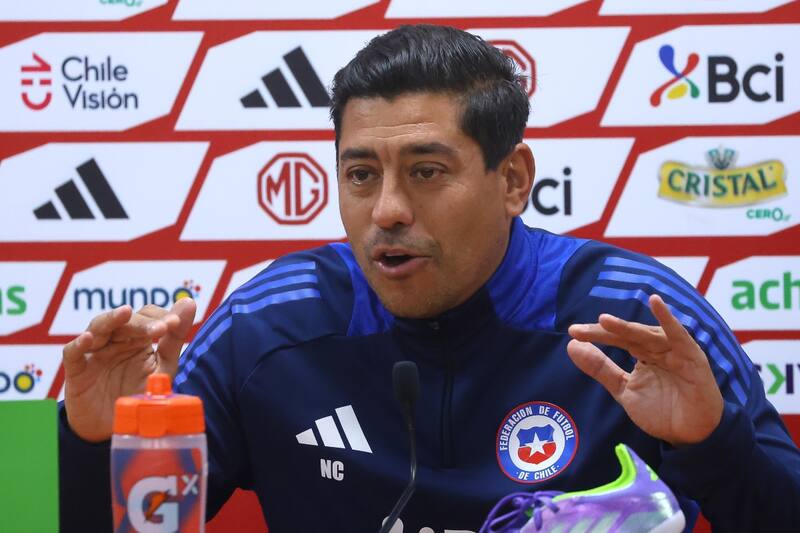 El entrenador dirigió los últimos dos partidos de La Roja en las Eliminatorias Sudamericanas.