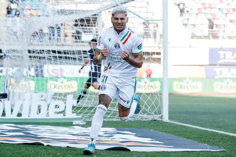 El delantero paraguayo dejó Audax Italiano para jugar en Cerro Porteño