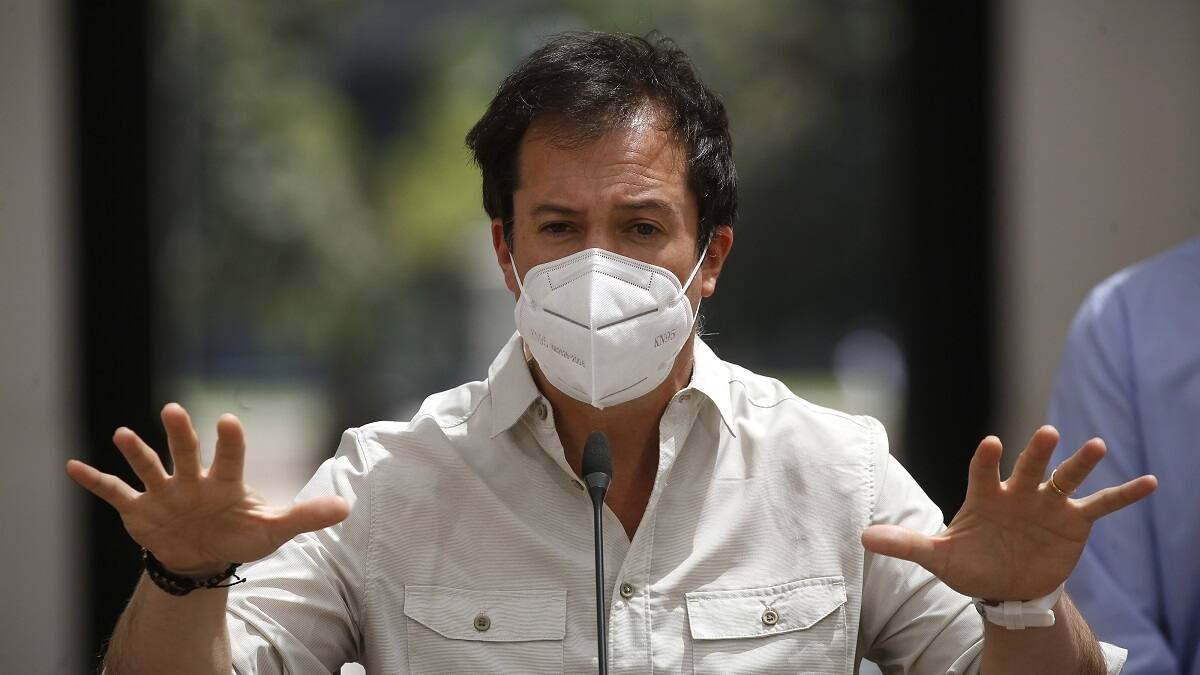 Ministro de Economía con todo contra el Cuarto Retiro AFP: "Es malo, con vista al mar de malo"