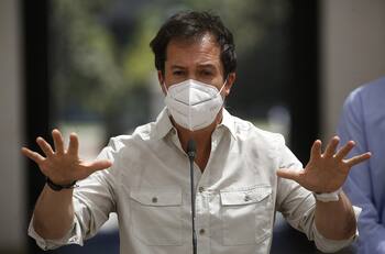 Ministro de Economía con todo contra el Cuarto Retiro AFP: "Es malo, con vista al mar de malo"