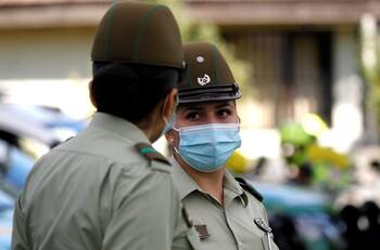 Mujer denunció violación grupal en Valparaíso: Fue quemada con una moneda caliente