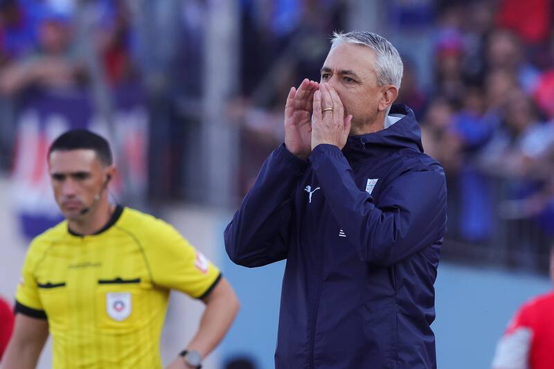 , técnico de Universidad Católica.