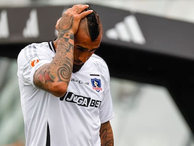 Arturo Vidal fue el último: los miembros de la Generación Dorada que han sido pifiados en Chile