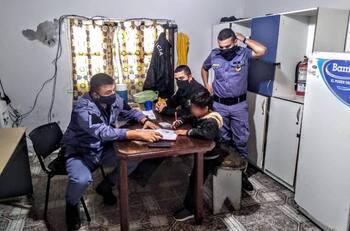 No le hacía caso: madre llevó a hijo hasta Comisaría para que hiciera las tareas