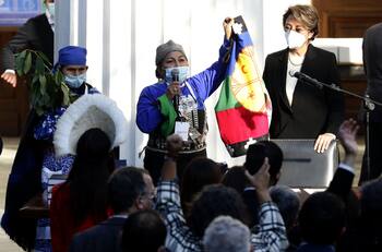 Finalizó la primera sesión de la Convención Constitucional: Elisa Loncón y Jaime Bassa encabezan la testera