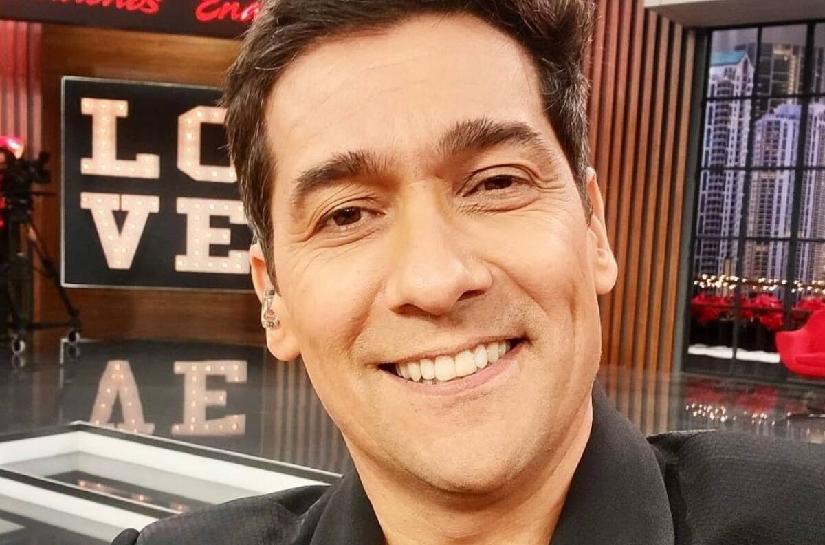 Regalo de una seguidora cubana: Rafael Araneda mostró el tierno regalo que le enviaron a su hijo Benjamín