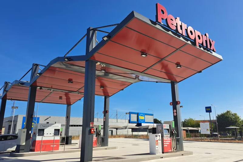 Llega al país nueva bencinera low cost española.