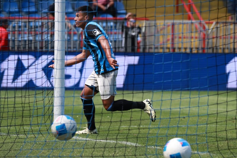 El jugador de 36 años suma tres goles y una asistencia en 33 partidos con Huachipato