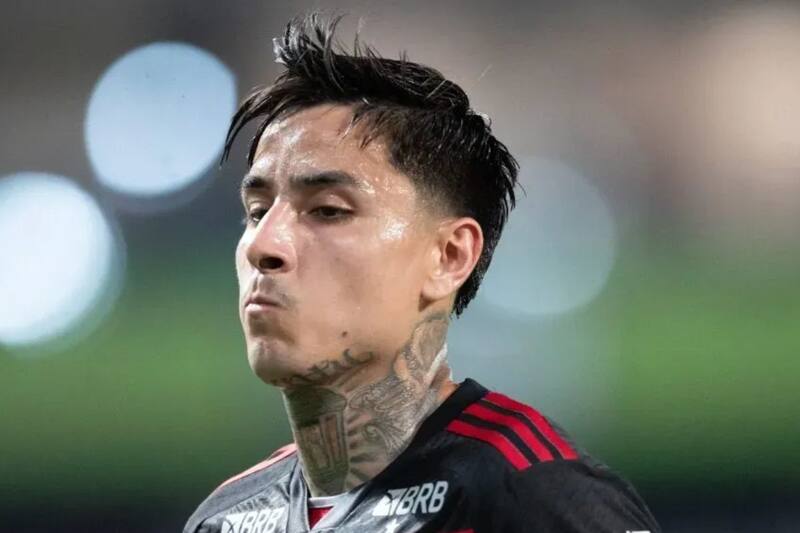 abrocharía un sueldo astronómico si es que renueva en el Flamengo.