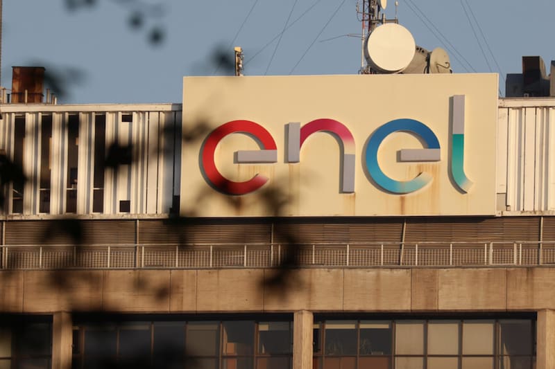 El Minvu también ha sufrido demoras por culpa de la empresa eléctrica.