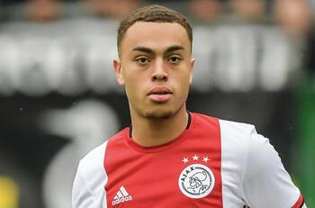 Un nuevo compañero para el rey Arturo: Barcelona fija su mirada en joven lateral del Ajax