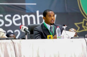 Samuel Eto'o pide disculpas y lanza duro mensaje tras golpiza que le dio a un Youtuber en el Mundial Qatar 2022
