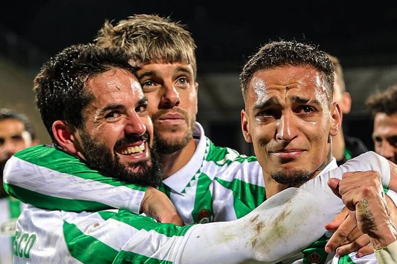 El mediocampista tiene contrato en el Betis hasta 2028