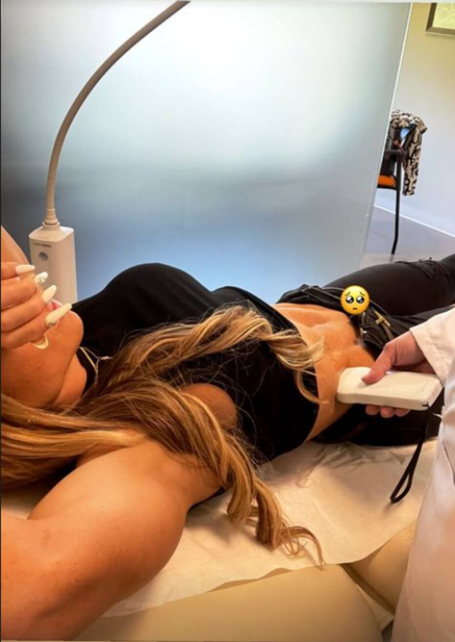 La popularmente conocida como “Luli” finalmente tuvo que acudir a un recinto médico después de haber manifestado su malestar por redes sociales.