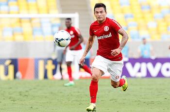 Desde Inter de Brasil sueñan con retorno de Charles Aránguiz para el 2020