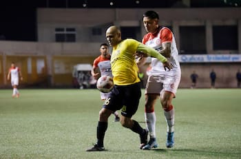 Fue el jugador revelación de Primera B, es llamado a ser el reemplazo de Maxi Falcón y ahora vuelve a Colo Colo