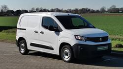 SERNAC alerta por fallas en 12 modelos de autos comercializados entre 2018 y 2024: Son más de 26.000 afectados