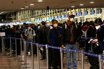 Menores de 6 años viajarán sin pase de movilidad y menos días de cuarentena: estos son los cambios en el Plan Fronteras Protegidas